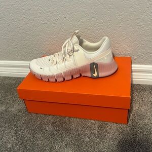 Women’s Nike Free Metcon 5